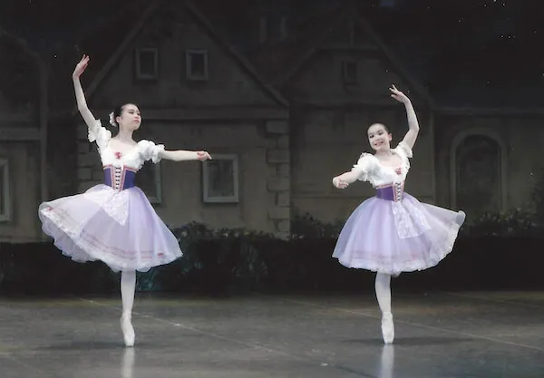 バレエ《コッペリア》第3幕より、
「仕事の踊り